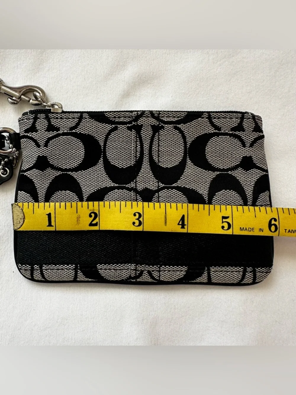 COACH Signature C Black Gray Canvas Leather Zip Wristlet Clutch Pouch Logo Tag